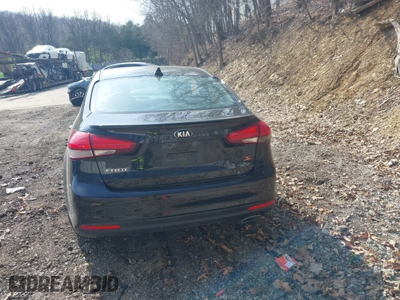 2018 Kia Forte LX with VIN 3KPFL4A78JE217888, listed as a IAAI auction lot 42027867 with 37,615 mi miles and . Bid and sale history available at DreamBid. Image 16.