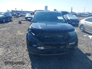 2022 Ford Explorer XLT z VIN 1FMSK8DH1NGA61725, wystawiony jako IAAI lot #41963544 z przebiegiem 12 213 mil mil oraz . Historia ofert i sprzedaży dostępna na DreamBid. Obrazek 13.
