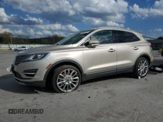 2017 Lincoln MKC Reserve z VIN 5LMCJ3C93HUL02501, wystawiony jako Copart lot #52039435 z przebiegiem 77 052 mil mil oraz Szkody całkowita. Historia ofert i sprzedaży dostępna na DreamBid. Obrazek 1.
