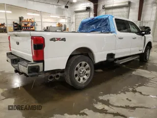 2024 Ford F-350 XL with VIN 1FT8W3BT2REC93958, listed as a Copart auction lot 47363735 with 17,143 mi miles and Salvage Title. Bid and sale history available at DreamBid. Image 3.