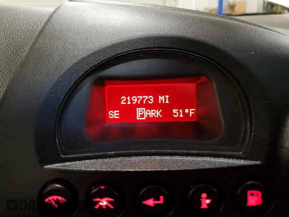 2007 Pontiac Grand Prix с VIN 2G2WP552271158324, выставлен на аукционе Copart как лот 57459505 с пробегом 219 773 миль миль и Списание • Salvage title. История ставок и продаж доступна на DreamBid. Изображение 9.