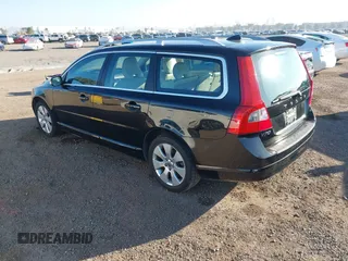 2008 Volvo V70 with VIN YV1BW982781048824, listed as a IAAI auction lot 41674791 with 184,959 mi miles and . Bid and sale history available at DreamBid. Image 3.