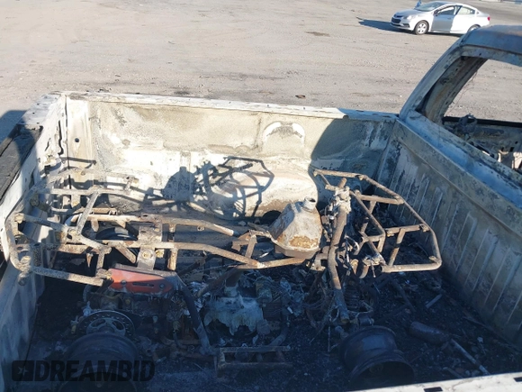 2013 Ford F-150 XL z VIN 1FTFW1EF1DKD64367, wystawiony jako IAAI lot #41697189 z przebiegiem Nie podano mil oraz . Historia ofert i sprzedaży dostępna na DreamBid. Obrazek 12.