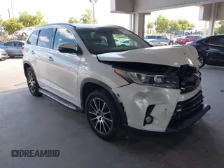 2018 Toyota Highlander SE with VIN 5TDKZRFH9JS531129, listed as a IAAI auction lot 42504438 with 95,655 mi miles and . Bid and sale history available at DreamBid. Image 1.