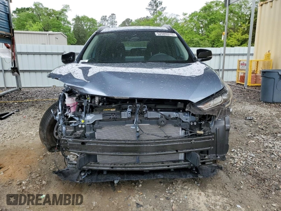 2025 Toyota Corolla Cross LE z VIN 7MUCAAAG6SV124727, wystawiony jako Copart lot #52089315 z przebiegiem 3 565 mil mil oraz Szkoda całkowita • Salvage title. Historia ofert i sprzedaży dostępna na DreamBid. Obrazek 5.