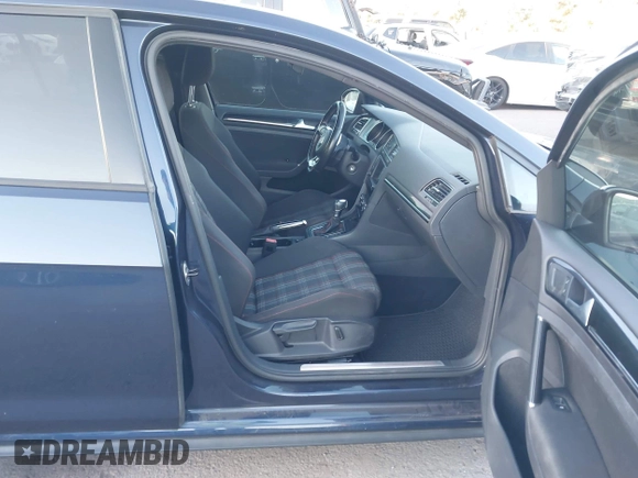 2016 Volkswagen Golf GTI SE with VIN 3VW4T7AU2GM062653, listed as a IAAI auction lot 41626898 with 67,396 mi miles. Bid and sale history available at carsss.com. Image 5.