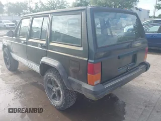 1995 Jeep Cherokee with VIN 1J4FN68S7SL656597, listed as a IAAI auction lot 42028053 with 364,364 mi miles and . Bid and sale history available at DreamBid. Image 3.