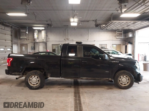 2015 Ford F-150 XLT с VIN 1FTEX1EP8FKF20621, выставлен на аукционе IAAI как лот 42358619 с пробегом 77 631 миль миль и . История ставок и продаж доступна на DreamBid. Изображение 14.