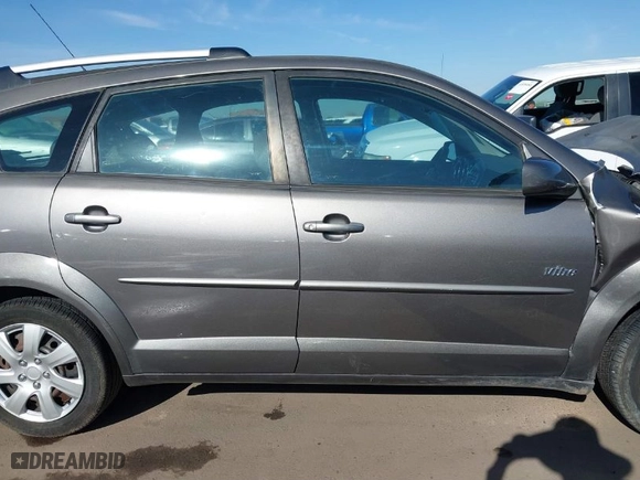 2005 Pontiac Vibe with VIN 5Y2SL638X5Z478773, listed as a IAAI auction lot 41901971 with 202,443 mi miles. Bid and sale history available at carsss.com. Image 14.