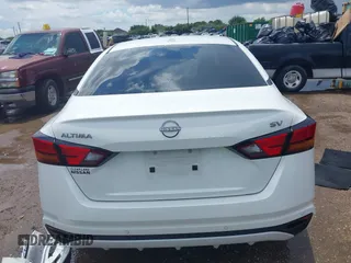 2024 Nissan Altima SV with VIN 1N4BL4DV0RN350117, listed as a IAAI auction lot 42582517 with 5,180 mi miles and . Bid and sale history available at DreamBid. Image 16.