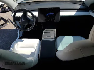 2022 Tesla Model Y Long Range with VIN 7SAYGDEE8NF551850, listed as a Copart auction lot 52747195 with 62,340 mi miles and Salvage Title. Bid and sale history available at carsss.com. Image 8.