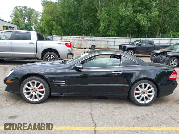 2007 Mercedes-Benz SL 550 with VIN WDBSK71F57F121921, listed as a IAAI auction lot 42537737 with 101,435 mi miles and . Bid and sale history available at DreamBid. Image 14.