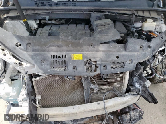 2018 Toyota Highlander LE with VIN 5TDZARFH2JS038835, listed as a Copart auction lot 57918435 with 100,027 mi miles and Salvage title. Bid and sale history available at DreamBid. Image 12.