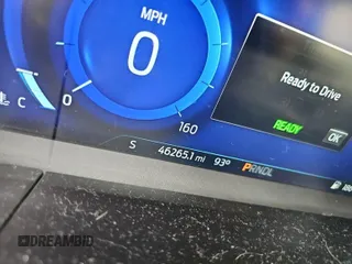 2020 Ford Escape Titanium Hybrid z VIN 1FMCU0DZ3LUB82649, wystawiony jako IAAI lot #42621618 z przebiegiem 46 265 mil mil oraz . Historia ofert i sprzedaży dostępna na DreamBid. Obrazek 16.