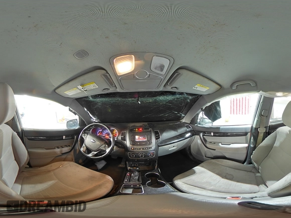 2014 Kia Sorento LX z VIN 5XYKTCA65EG488917, wystawiony jako Copart lot #57613445 z przebiegiem 180 621 mil mil oraz Szkoda całkowita • Salvage title. Historia ofert i sprzedaży dostępna na DreamBid. Obrazek 15.