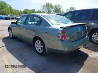 2005 Nissan Altima 2.5 S with VIN 1N4AL11D85C188734, listed as a IAAI auction lot 42064033 with 164,737 mi miles. Bid and sale history available at carsss.com. Image 3.