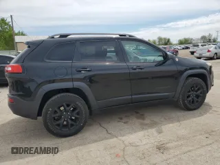 2017 Jeep Cherokee Trailhawk z VIN 1C4PJMBS2HW546180, wystawiony jako Copart lot #55274225 z przebiegiem 116 351 mil mil oraz Szkoda całkowita • Salvage title. Historia ofert i sprzedaży dostępna na DreamBid. Obrazek 3.