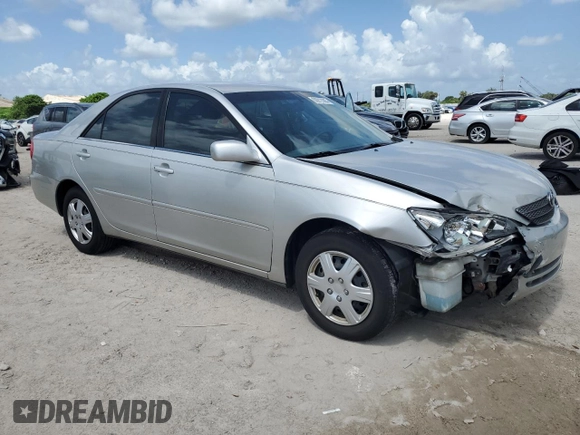 2004 Toyota Camry LE z VIN 4T1BE32K34U305013, wystawiony jako Copart lot #60912085 z przebiegiem 127 247 mil mil oraz Szkoda całkowita • Salvage title. Historia ofert i sprzedaży dostępna na DreamBid. Obrazek 4.