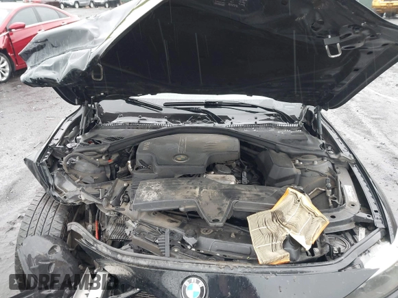 2015 BMW 3 Series 320i xDrive z VIN WBA3C3G59FNT53112, wystawiony jako IAAI lot #42222176 z przebiegiem 113 702 mil mil oraz . Historia ofert i sprzedaży dostępna na DreamBid. Obrazek 10.