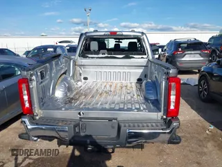 2024 Ford F-250 XL с VIN 1FT7W2BT8REE95869, выставлен на аукционе IAAI как лот 42170240 с пробегом Не указан миль и . История ставок и продаж доступна на DreamBid. Изображение 16.