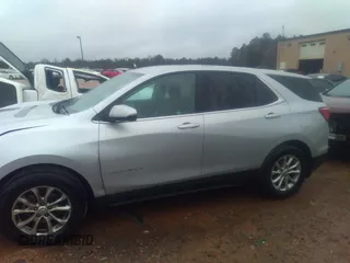 2018 Chevrolet Equinox LT with VIN 2GNAXJEV0J6236450, listed as a IAAI auction lot 41558200 with 98,726 mi miles and . Bid and sale history available at carsss.com. Image 15.