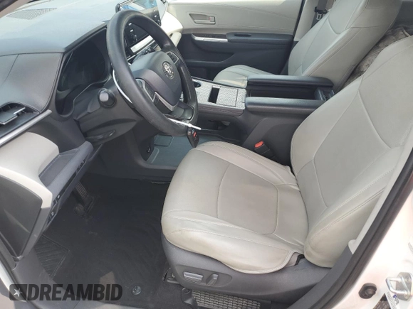 2021 Toyota Sienna LE with VIN 5TDKRKEC1MS044265, listed as a Copart auction lot 65246005 with 84,187 mi miles and Salvage title. Bid and sale history available at DreamBid. Image 7.