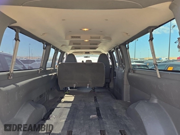 2012 Chevrolet Express Passenger 1LT с VIN 1GAZG1FG2C1159073, выставлен на аукционе IAAI как лот 42619812 с пробегом 90 220 миль миль и . История ставок и продаж доступна на DreamBid. Изображение 8.