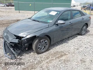 2024 Hyundai Elantra SEL z VIN KMHLM4DGXRU658961, wystawiony jako IAAI lot #42180658 z przebiegiem 5 090 mil mil oraz . Historia ofert i sprzedaży dostępna na DreamBid. Obrazek 2.