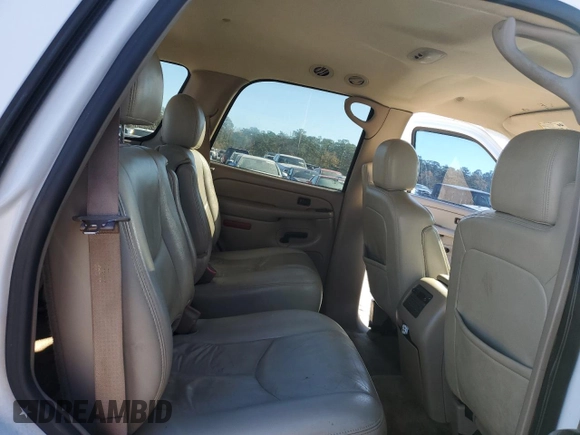 2006 GMC Yukon SLT z VIN 1GKEC13Z46J103782, wystawiony jako Copart lot #84412634 z przebiegiem 201 289 mil mil oraz Szkoda całkowita • Salvage title. Historia ofert i sprzedaży dostępna na DreamBid. Obrazek 12.