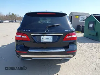 2015 Mercedes-Benz M ML 350 with VIN 4JGDA5HB3FA498372, listed as a IAAI auction lot 42097380 with 91,200 mi miles. Bid and sale history available at carsss.com. Image 15.
