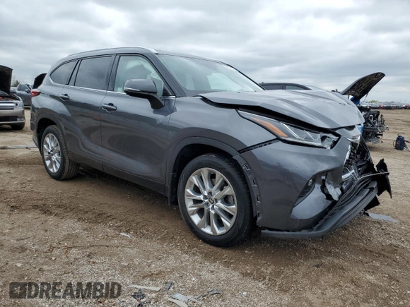 2021 Toyota Highlander Limited z VIN 5TDDZRBH1MS524470, wystawiony jako Copart lot #55677145 z przebiegiem 47 955 mil mil oraz Szkoda całkowita • Salvage title. Historia ofert i sprzedaży dostępna na DreamBid. Obrazek 4.