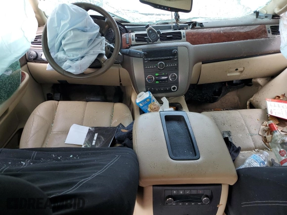 2009 GMC Yukon SLT 4SA z VIN 1GKEC333X9R244790, wystawiony jako Copart lot #86259474 z przebiegiem Nie podano mil oraz Szkoda całkowita • Salvage title. Historia ofert i sprzedaży dostępna na DreamBid. Obrazek 8.