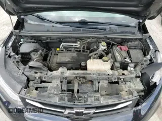 2018 Chevrolet Trax Premier with VIN KL7CJMSB3JB719519, listed as a Copart auction lot 57403985 with 96,786 mi miles and Salvage title. Bid and sale history available at DreamBid. Image 14.