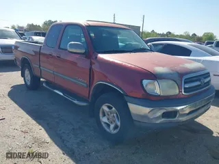 2002 Toyota Tundra SR5 with VIN 5TBRT34142S259456, listed as a IAAI auction lot 41872370 with 256,850 mi miles. Bid and sale history available at carsss.com. Image 1.