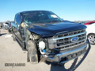2022 Ford F-150 XL with VIN 1FTFW1E86NKF23242, listed as a IAAI auction lot 41107228 with 18,638 mi miles. Bid and sale history available at carsss.com. Image 1.