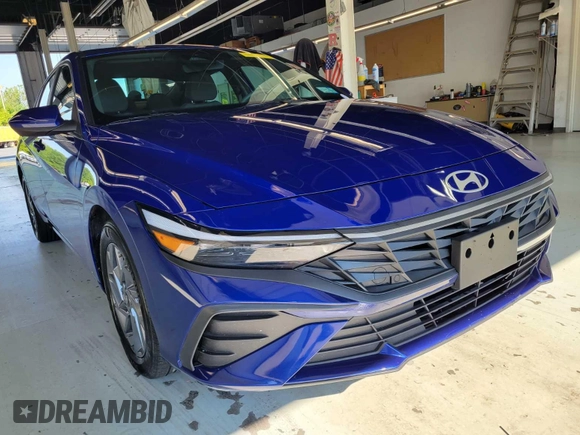 2024 Hyundai Elantra SEL with VIN KMHLM4DG9RU648650, listed as a IAAI auction lot 42853007 with 29,591 mi miles and . Bid and sale history available at DreamBid. Image 5.
