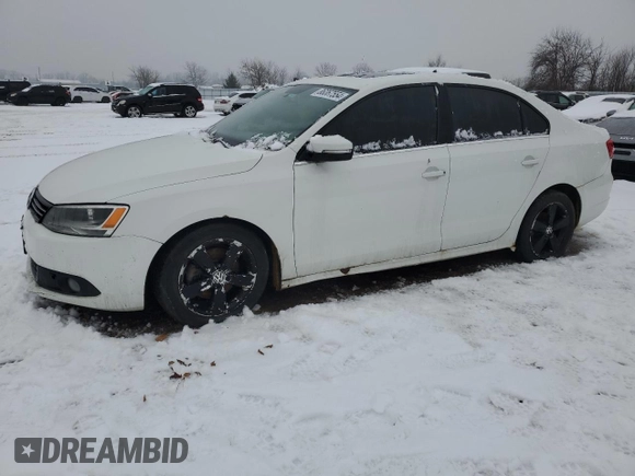 2014 Volkswagen Jetta Comfortline z VIN 3VWDL7AJ9EM398898, wystawiony jako Copart lot #86367554 z przebiegiem Nie podano mil oraz Czysty tytuł • Clean title. Historia ofert i sprzedaży dostępna na DreamBid. Obrazek 1.