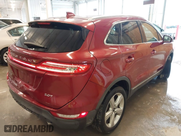 2017 Lincoln MKC Premiere with VIN 5LMCJ1C90HUL32656, listed as a IAAI auction lot 41929745 with 84,036 mi miles and . Bid and sale history available at DreamBid. Image 4.
