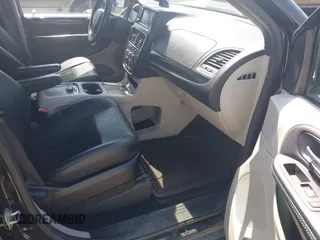 2018 Dodge Grand Caravan SXT z VIN 2C4RDGCG2JR343705, wystawiony jako IAAI lot #42324266 z przebiegiem 170 018 mil mil oraz . Historia ofert i sprzedaży dostępna na DreamBid. Obrazek 5.