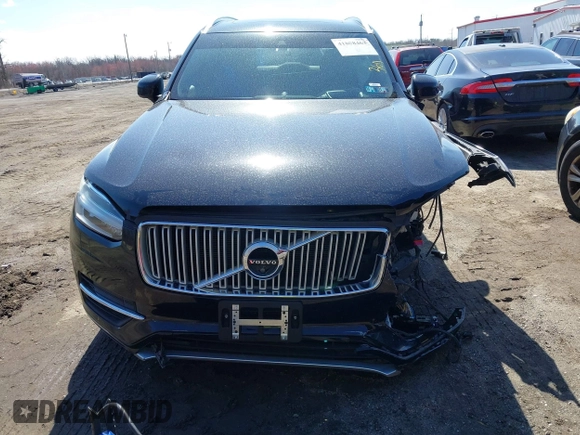 2016 Volvo XC90 T6 Inscription with VIN YV4A22PL1G1081831, listed as a IAAI auction lot 41808463 with 92,718 mi miles. Bid and sale history available at carsss.com. Image 12.