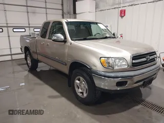 2001 Toyota Tundra SR5 with VIN 5TBRT34141S180870, listed as a IAAI auction lot 41494026 with 186,737 mi miles and . Bid and sale history available at DreamBid. Image 1.