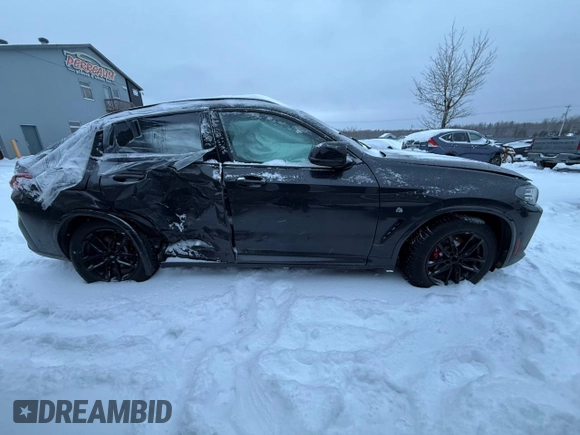 2023 BMW X4 M40i z VIN 5UX43DT03P9S61199, wystawiony jako Copart lot #86424734 z przebiegiem Nie podano mil oraz Szkody całkowita. Historia ofert i sprzedaży dostępna na DreamBid. Obrazek 11.