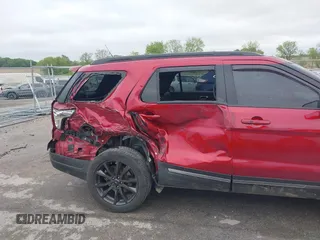 2019 Ford Explorer XLT z VIN 1FM5K8D80KGA41393, wystawiony jako IAAI lot #42287545 z przebiegiem 72 162 mil mil oraz . Historia ofert i sprzedaży dostępna na DreamBid. Obrazek 6.