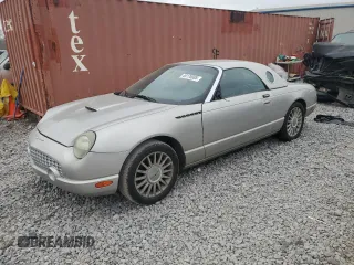 2004 Ford Thunderbird Deluxe z VIN 1FAHP60A84Y104551, wystawiony jako Copart lot #49170085 z przebiegiem 159 696 mil mil oraz Szkody całkowita. Historia ofert i sprzedaży dostępna na DreamBid. Obrazek 1.
