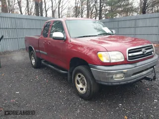 2002 Toyota Tundra SR5 with VIN 5TBBT44112S226633, listed as a IAAI auction lot 41820292 with 134,511 mi miles. Bid and sale history available at carsss.com. Image 1.
