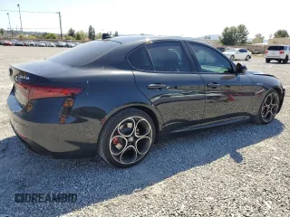 2022 Alfa Romeo Giulia Veloce with VIN ZARFAMBN1N7660074, listed as a Copart auction lot 52597895 with 38,959 mi miles and Salvage Title. Bid and sale history available at carsss.com. Image 3.
