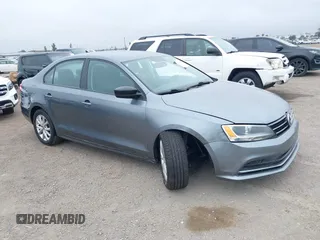 2015 Volkswagen Jetta SE с VIN 3VWD17AJ0FM290659, выставлен на аукционе IAAI как лот 42460301 с пробегом 136 535 миль миль и . История ставок и продаж доступна на DreamBid. Изображение 1.