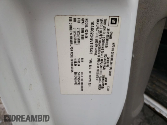 1997 Chevrolet Express z VIN 1GAGG25R9V1107376, wystawiony jako Copart lot #71819984 z przebiegiem 178 408 mil mil oraz Szkody całkowita. Historia ofert i sprzedaży dostępna na DreamBid. Obrazek 14.