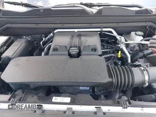 2024 Chevrolet Colorado 4WD Trail Boss z VIN 1GCPTEEKXR1227510, wystawiony jako IAAI lot #42685724 z przebiegiem 9 472 mil mil oraz . Historia ofert i sprzedaży dostępna na DreamBid. Obrazek 10.
