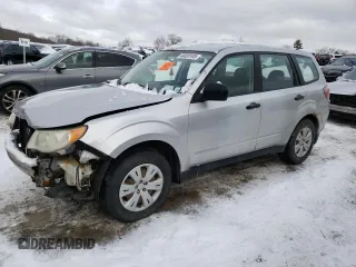 2009 Subaru Forester X with VIN JF2SH61659G788061, listed as a Copart auction lot 44020105 with 118,457 mi miles and Clean title. Bid and sale history available at DreamBid. Image 1.